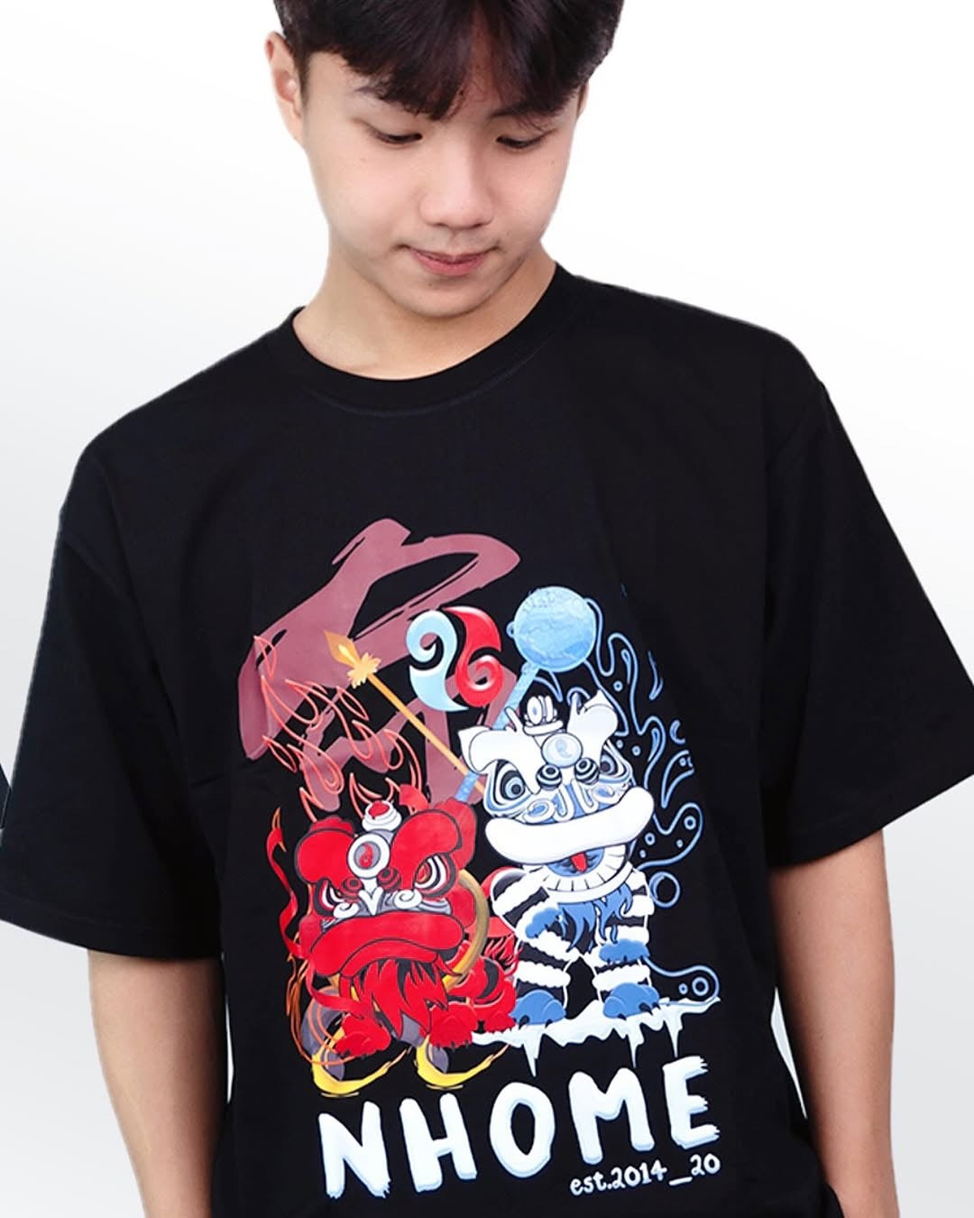 NHOME RED/BLUE LION GRAPHIC TEE