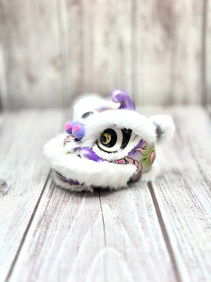 WHITE MINI HOKSAN LION HEAD