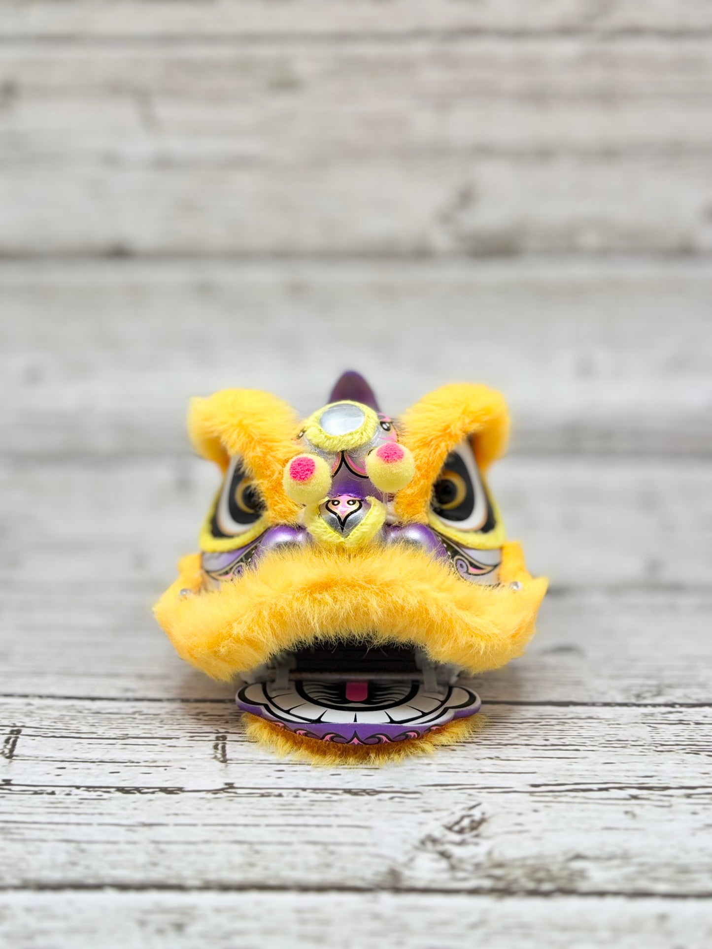 YELLOW MINI FUTSAN LION HEAD