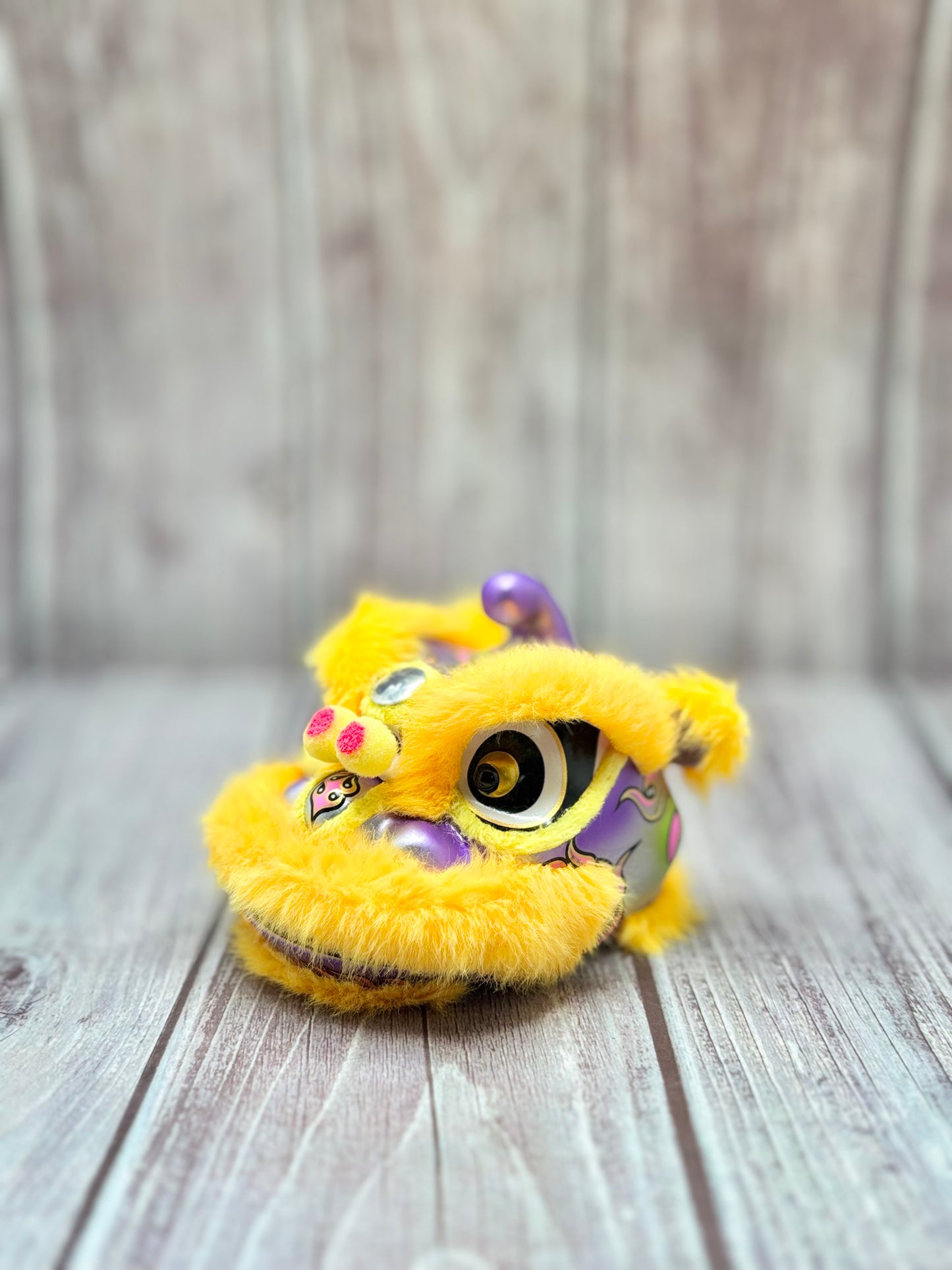 YELLOW MINI HOKSAN LION HEAD