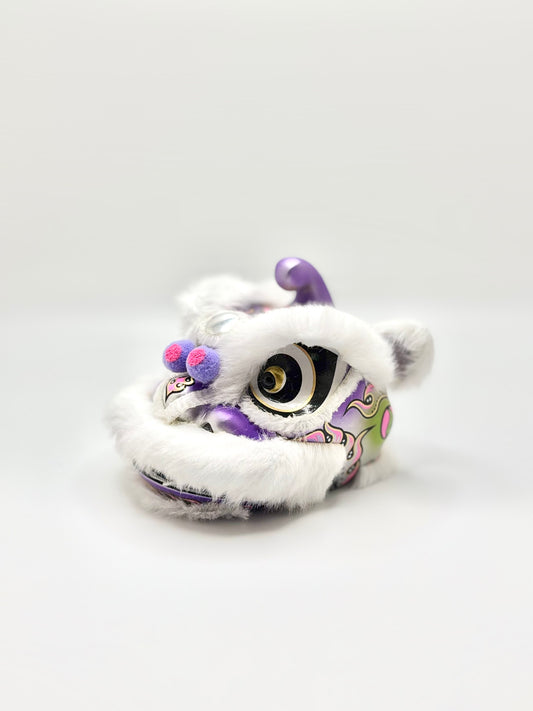 WHITE MINI HOKSAN LION HEAD
