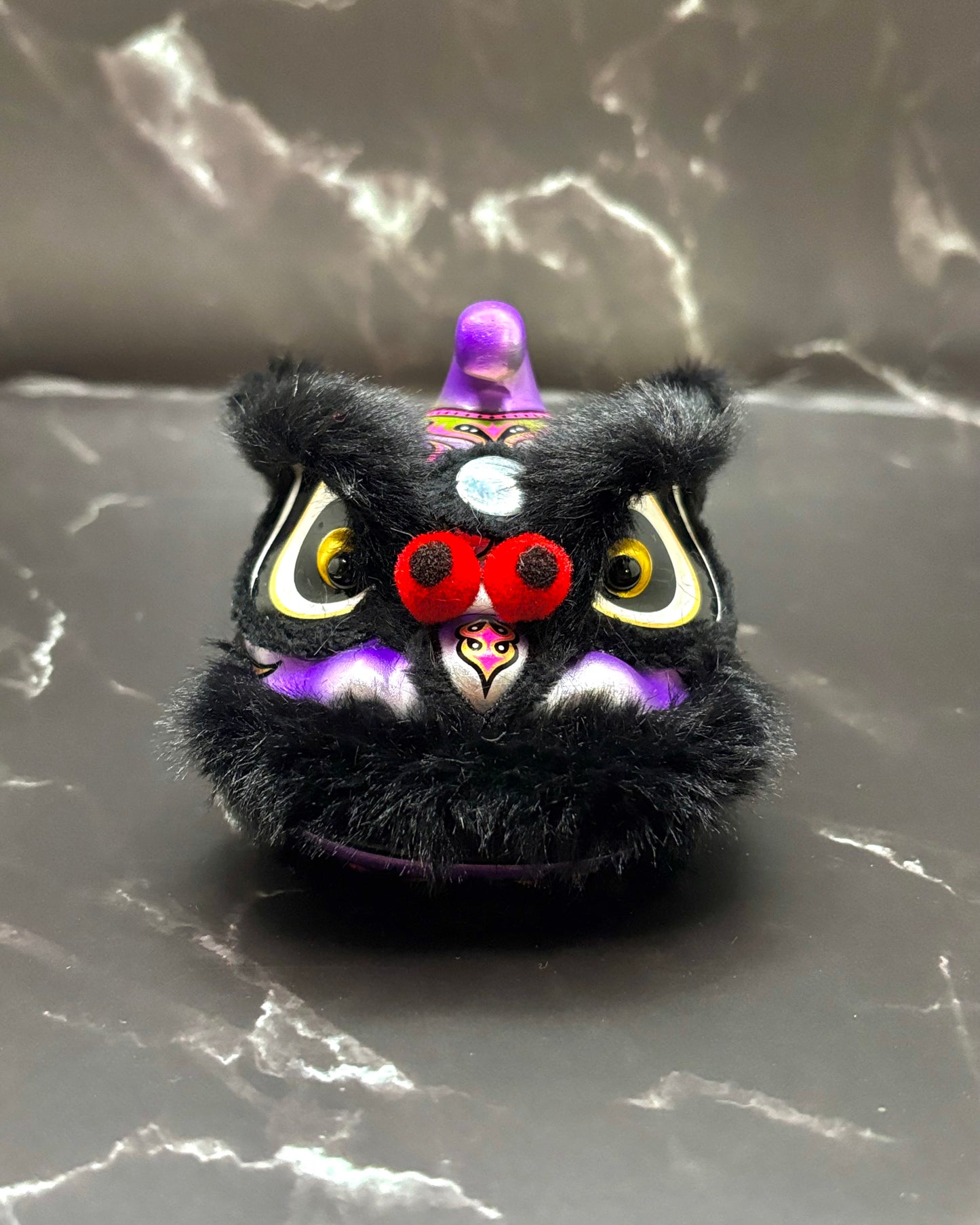 BLACK MINI HOKSAN LION HEAD