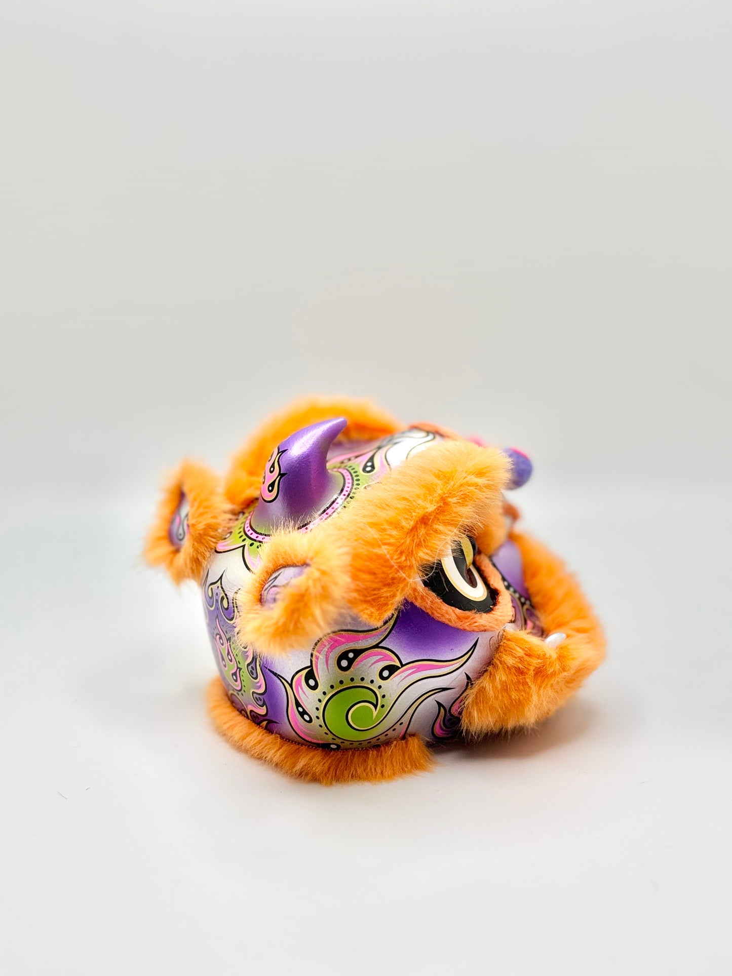 ORANGE MINI FUTSAN LION HEAD